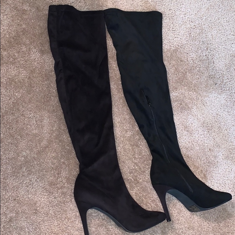 Ladies boots .